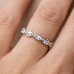 Bague Alliance Feuilles Milgrain en Or 18K ou Platine