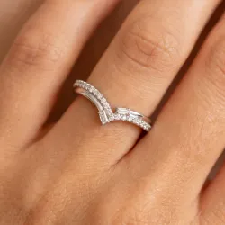 Bague Contour Chevron Baguettes en Or 18K ou Platine