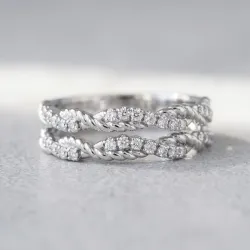 Bague Croisée Torsadée Pavée en Or 18K ou Platine | Celinni