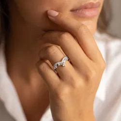 Bague Couronne Chevron en Or 18K ou Platine | Celinni