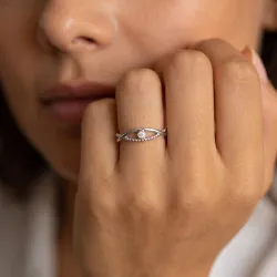 Bague Crois&eacute;e Perl&eacute;e Diamant Serti Clos en Or 18K ou Platine