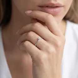 Bague Solitaire Chevron en Or 18K ou Platine | Celinni