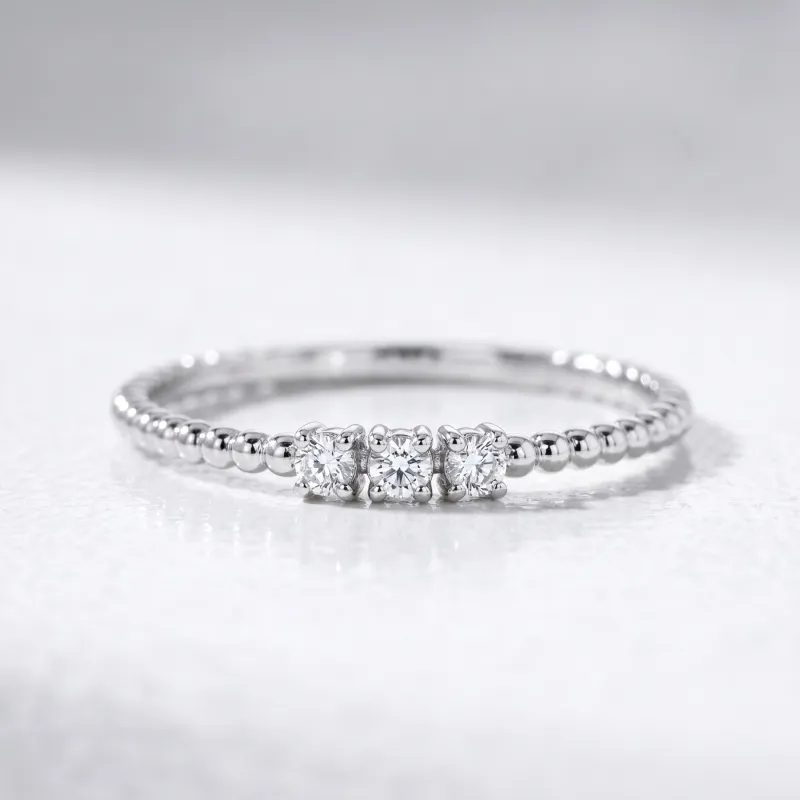 Bague Jonc Perlé Trio Diamants en Or 18K ou Platine
