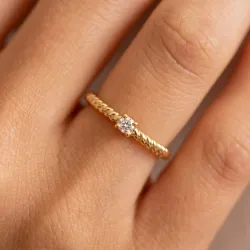 Bague Solitaire Jonc Torsadé en Or 18K ou Platine | Celinni