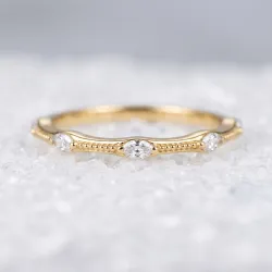 Bague Semée de Navettes en Or 18K ou Platine | Celinni