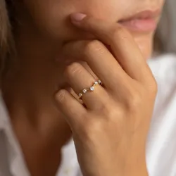 Bague Chevron Diamants Espacés en Or 18K ou Platine