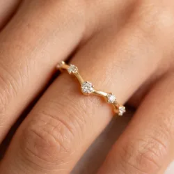 Bague Chevron Diamants Espacés en Or 18K ou Platine