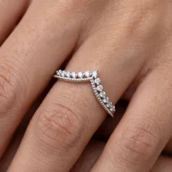 Bague Couronne Chevron Grènetée en Or 18K ou Platine