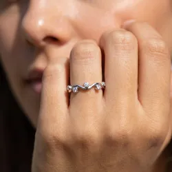 Bague Jonc Vague Semé de Diamants en Or 18K ou Platine