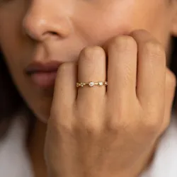 Bague Jonc Fin Semé de Diamants en Or 18K ou Platine