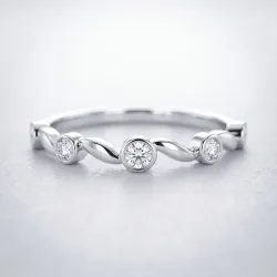 Bague Jonc Milgrain Navette en Or 18K ou Platine | Celinni