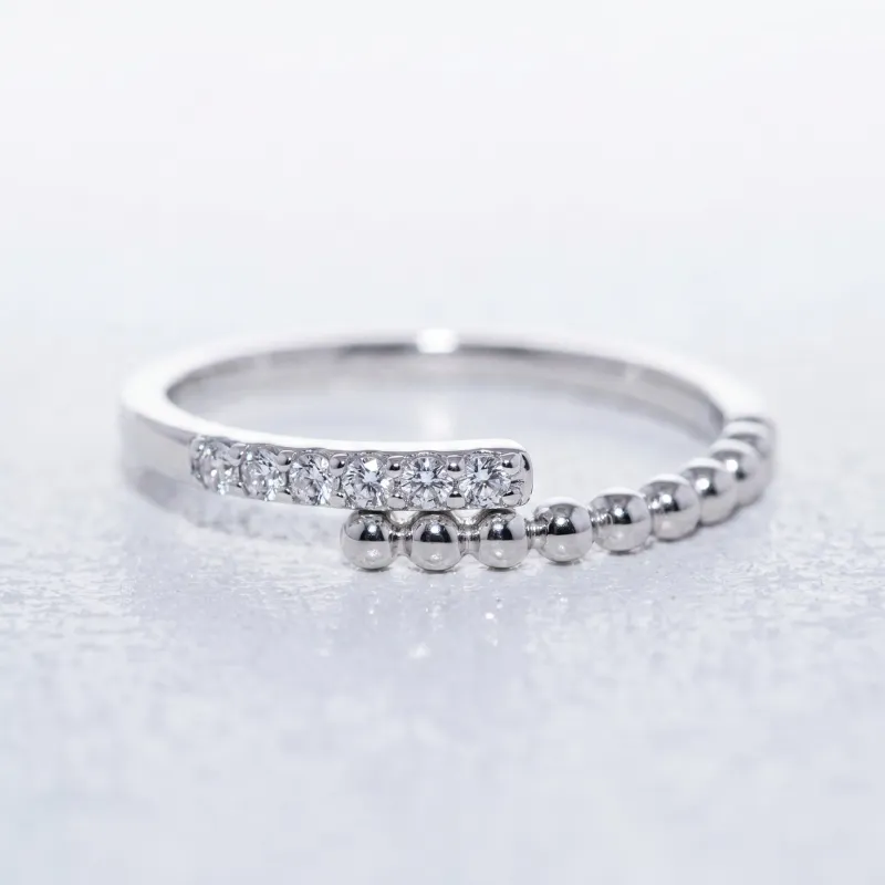 Bague Jonc Ouvert Barrette Pavée en Or 18K ou Platine