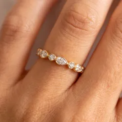 Bague Sem&eacute;e de Poires Pav&eacute;es en Or 18K ou Platine | Celinni
