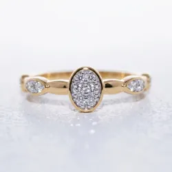Bague T&ecirc;te Ovale Diamant&eacute;e en Or 18K ou Platine | Celinni