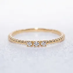 Bague Jonc Perl&eacute; Trio Diamants en Or 18K ou Platine