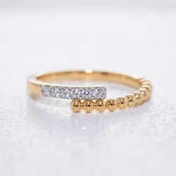 Bague Jonc Ouvert Barrette Pavée en Or 18K ou Platine