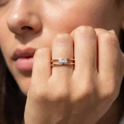 Bague jonc ajouré trois diamants en or 18K ou platine