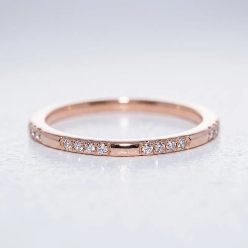 Bague Jonc Fin Trois Pavés en Or 18K ou Platine | Celinni