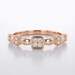 Bague Semée de Carrés en Or 18K ou Platine | Celinni