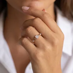 Bague Semée de Carrés en Or 18K ou Platine | Celinni