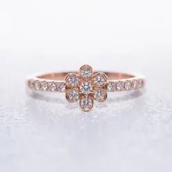 Bague Fleur Pavée Or en Or 18K ou Platine | Celinni
