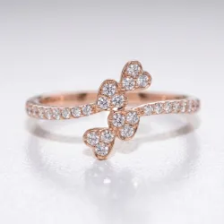 Bague Trèfle Cœurs Pavés en Or 18K ou Platine | Celinni