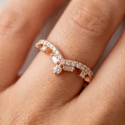 Bague Couronne Chevron en Or 18K ou Platine | Celinni