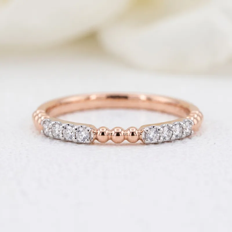 Bague Demi-alliance Chevron en Or 18K ou Platine | Celinni