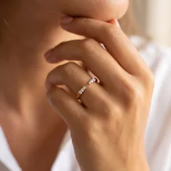 Bague Jonc Ouvert Six Diamants en Or 18K ou Platine