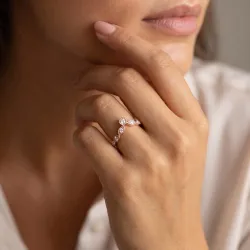 Bague Couronne Marquise Grènetée en Or 18K ou Platine