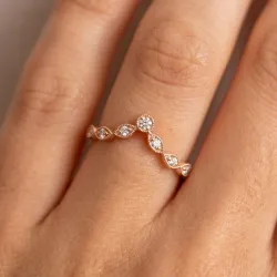 Bague Couronne Marquise Grènetée en Or 18K ou Platine