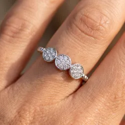 Bague Trois Clusters Ronds Pavés en Or 18K ou Platine