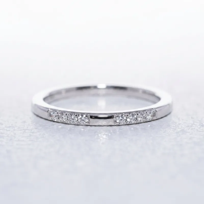 Bague Jonc Fin Trois Pavés en Or 18K ou Platine | Celinni