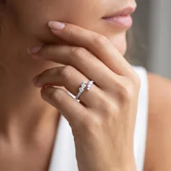 Bague Jonc Ouvert Cascade de Diamants en Or 18K ou Platine