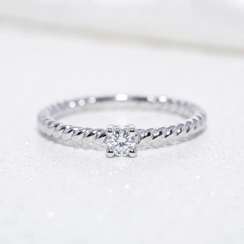 Bague Solitaire Jonc Torsad&eacute; en Or 18K ou Platine | Celinni