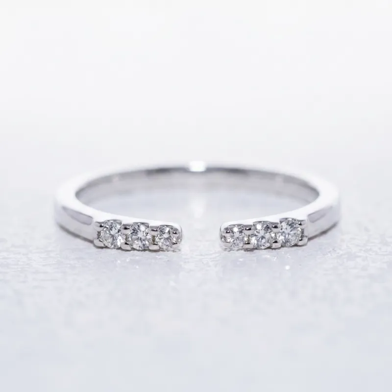 Bague Jonc Ouvert Six Diamants en Or 18K ou Platine