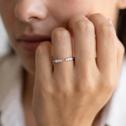 Bague Jonc Ouvert Six Diamants en Or 18K ou Platine