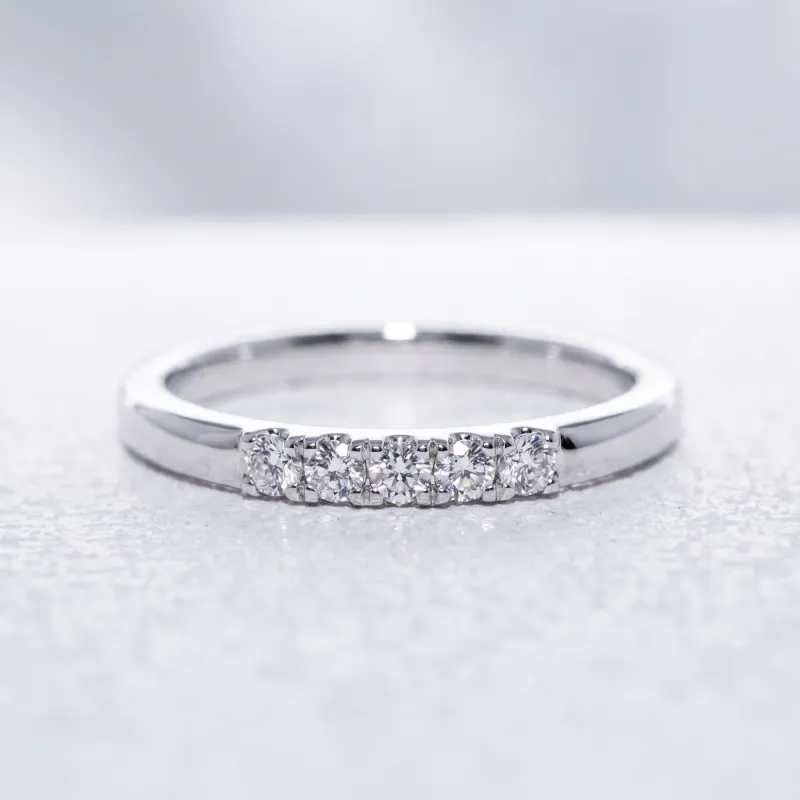 Bague Jonc Cinq Diamants en Or 18K ou Platine | Celinni