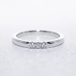 Bague Jonc Trois Diamants en Or 18K ou Platine | Celinni