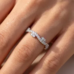 Bague Crois&eacute;e Volutes Pav&eacute;es en Or 18K ou Platine | Celinni