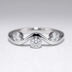 Bague Jonc Vague Trio Contrarié en Or 18K ou Platine