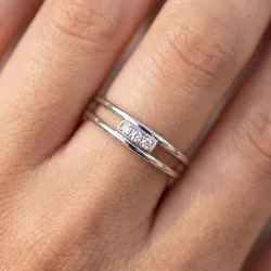 Bague jonc ajour&eacute; trois diamants en or 18K ou platine