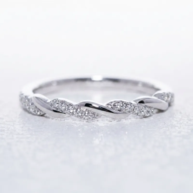 Bague Crois&eacute;e Torsad&eacute;e en Or 18K ou Platine | Celinni