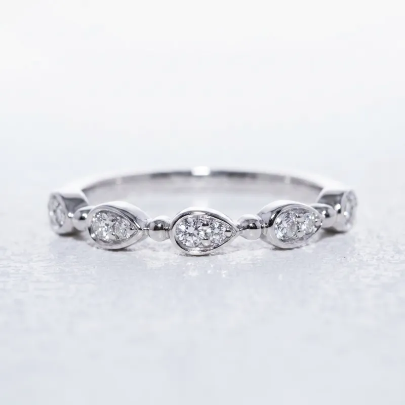 Bague Jonc Perlé Semé de Poires en Or 18K ou Platine