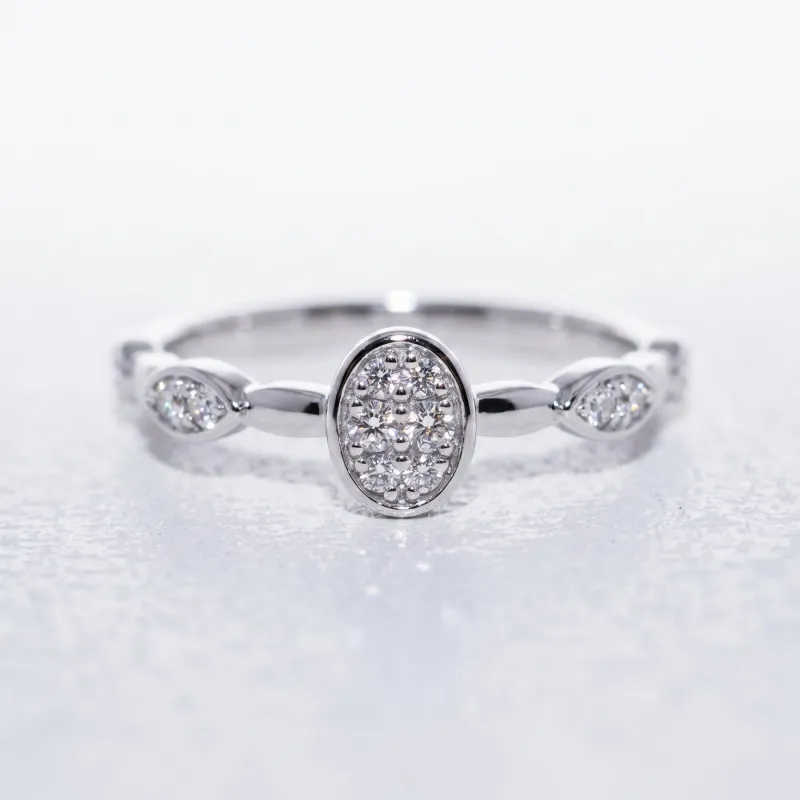 Bague Tête Ovale Diamantée en Or 18K ou Platine | Celinni