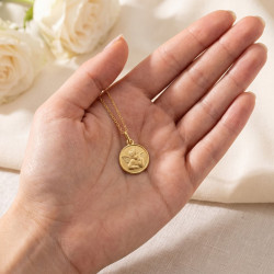 M&eacute;daille Ange de Rapha&euml;l Cadre Poli Or Jaune 18 Carats - 15 mm