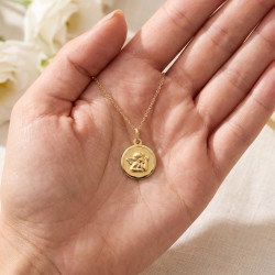 Raphael Angel Medal Scalloped Ground 18K Yellow Gold - 14 mm