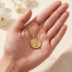 Médaille Ange de Raphaël Cadre Relevé Or Jaune 18 Carats - 18 mm