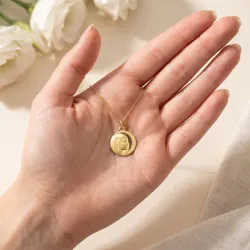 Médaille Vierge au Croissant Ajouré Or Jaune 18 Carats - 16 mm