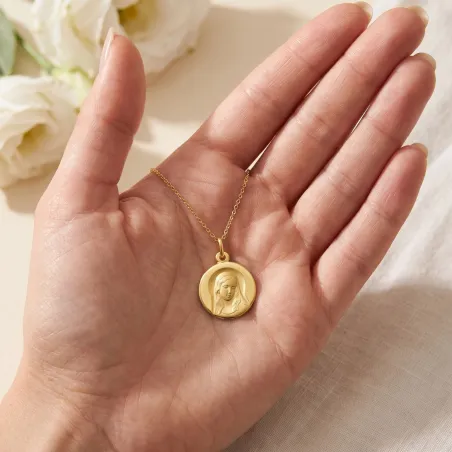 Médaille Vierge de Face aux Cheveux Longs en Or Jaune 18 Carats